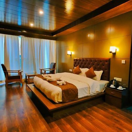 Vista Hill Resort- Centrally Heated & Air Cooled Resort, Manali Kültér fotó