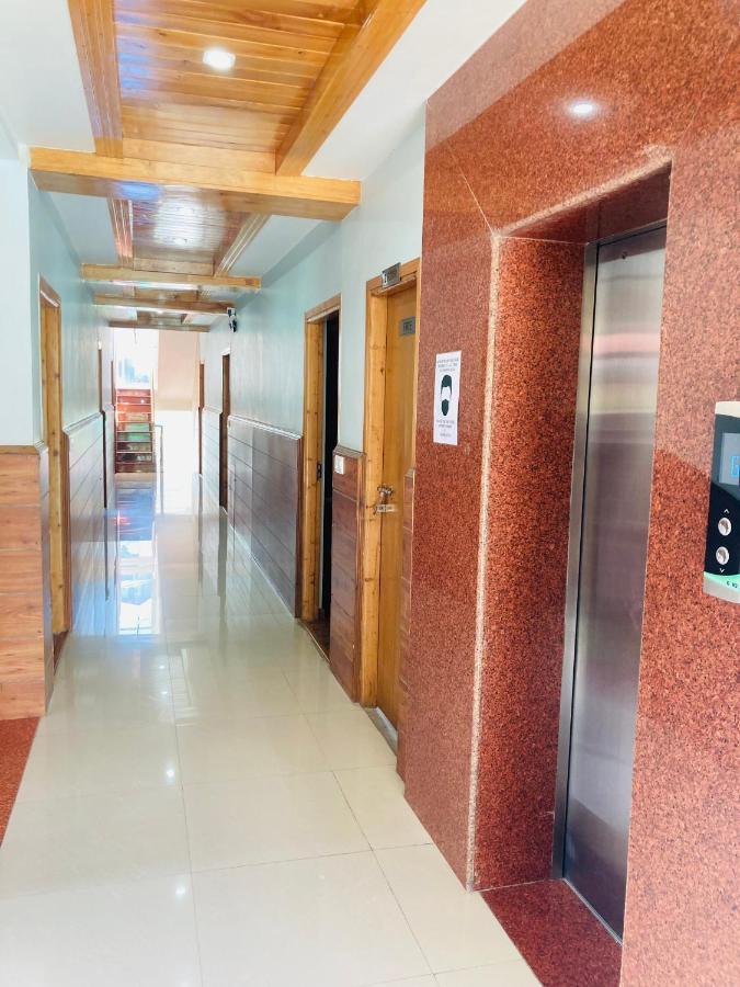 Vista Hill Resort- Centrally Heated & Air Cooled Resort, Manali Kültér fotó