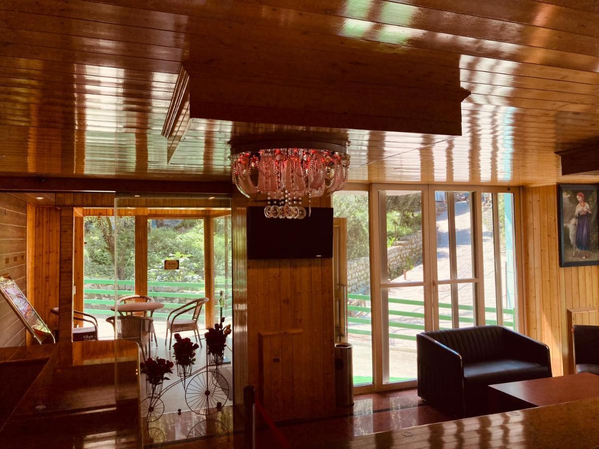 Vista Hill Resort- Centrally Heated & Air Cooled Resort, Manali Kültér fotó