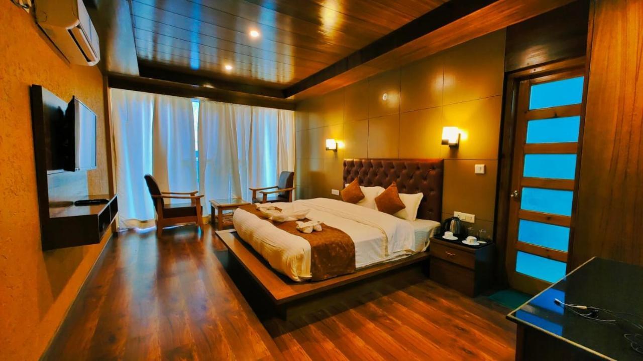 Vista Hill Resort- Centrally Heated & Air Cooled Resort, Manali Kültér fotó
